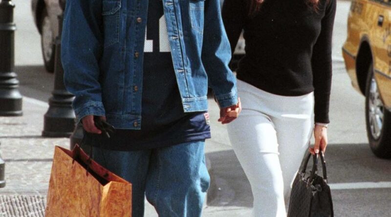 Diddy and Jennifer Lopez at a Beverly Hills store